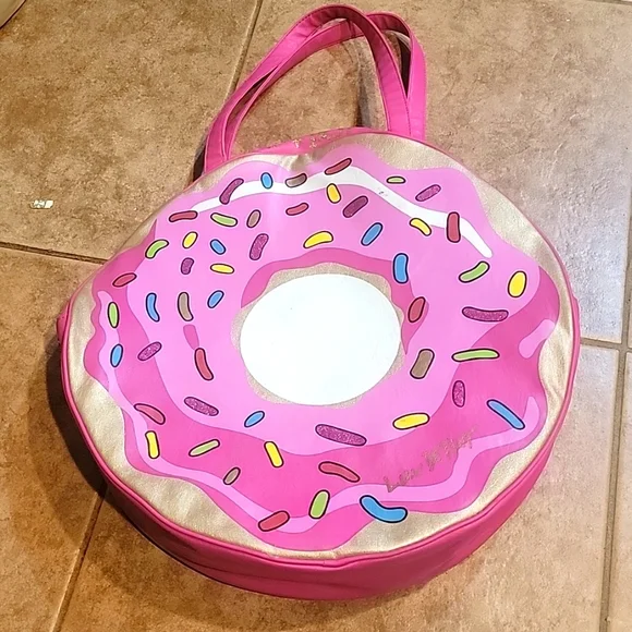 Betsey Johnson Pink Donut Cooler Bag - Picture 1 of 6